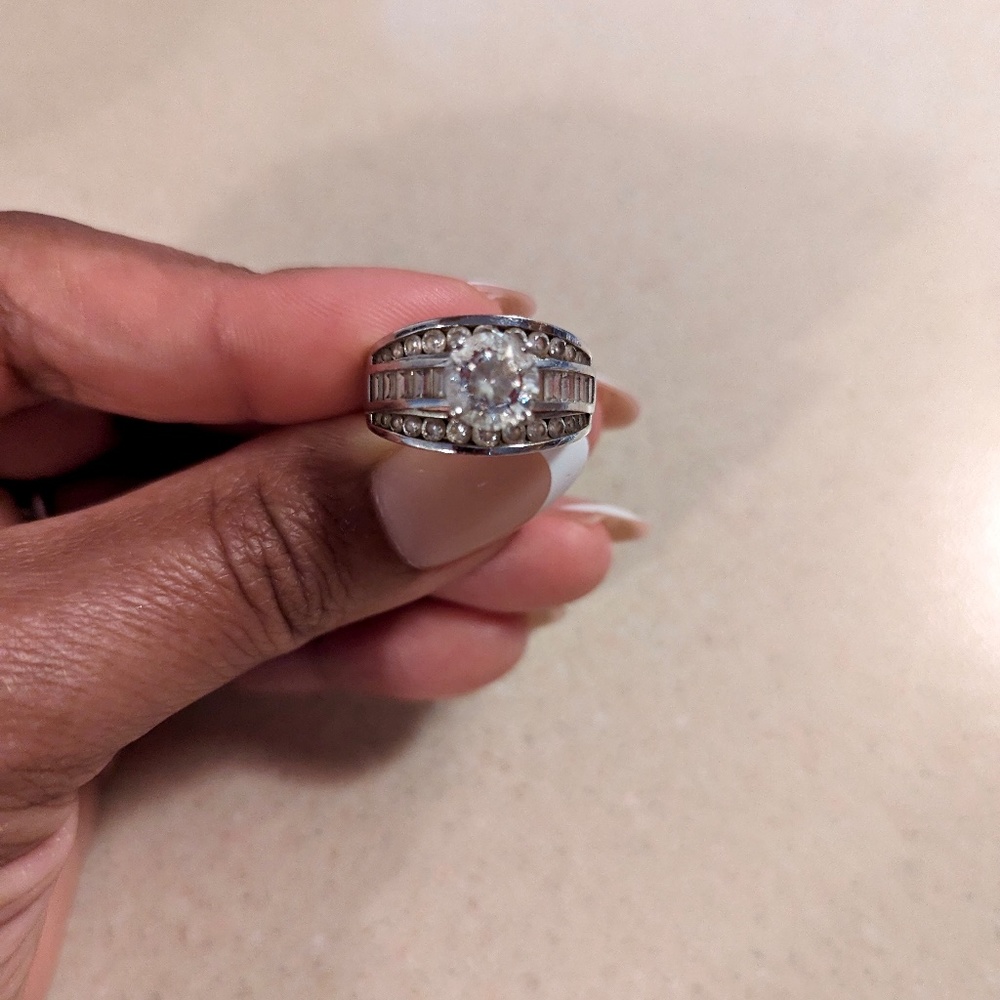 DIAMONIQUE TRIPLE ROW ROUND BAGUETTE DIAMOND RING SIZE 7 STERLING SILVER